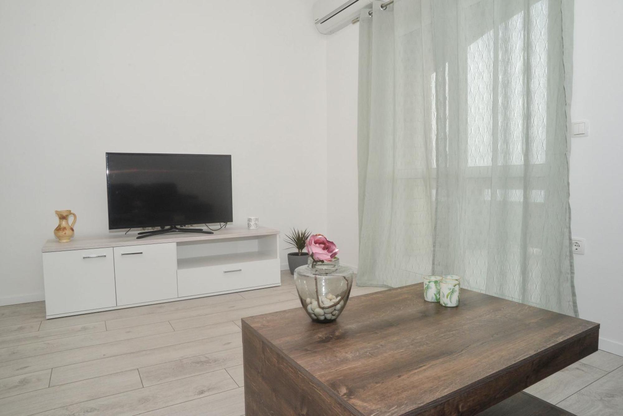 Apartments Mavra-ククリカ エクステリア 写真